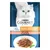 Purina Gourmet Perle, fijne reepjes in saus, met zalm. Verpakking toont een witte langharige kater en geserveerde zalmreepjes.