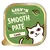 Barquette Lily's Kitchen Smooth Paté Lamb pour chat, texte visible : Smooth Paté Lamb, illustration de chat et feuilles sur l’emballage vert.