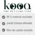 kooa THE PET CARE LINE. 90 % material reciclado, pared trasera elevada, filtro de carbón incluido.