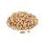 Cubi di snack per pet, colore beige chiaro, disposti in un mucchio su sfondo bianco. Nessun marchio o testo visibile.