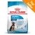 Royal Canin Puppy Maxi 2–15 months, peso adulto 26–44 kg. Testo visibile: Strong immune system, Brain development, Contains natural antioxidants. Top Seller in alto a destra.