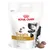 Royal Canin Treats, 230 g. Teksti: Compatible with Urinary S/O Diets, Optimised mineral content. Kuvassa koira ja ruskeita makupaloja.