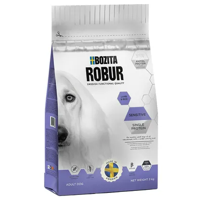 BOZITA ROBUR Lamb & Rice Sensitive Single Protein, 55 % animal protein, pro dospělé psy, hmotnost 3 kg, vyrobeno ve Švédsku. Bílý pes na obalu.