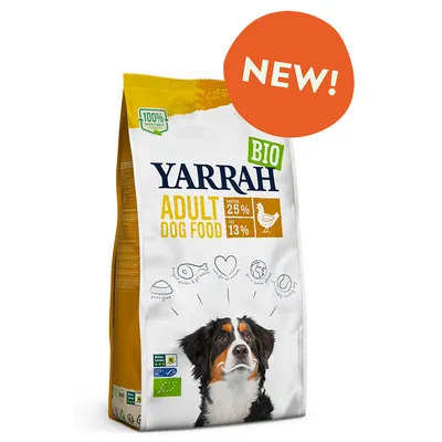 Yarrah BIO Adult Dog Food, proteiini 25 %, rasva 13 %, kana. Pakkauksessa koiran kuva ja oranssi merkintä: NEW! Näkyvissä luomusertifikaatti ja 100 % luonnolliset ainesosat.