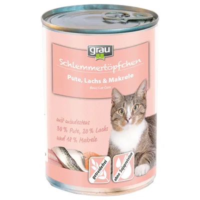 Conservă grau Schlemmertöpfchen Pute, Lachs & Makrele. Text vizibil: cel puțin 30% curcan, 20% somon, 18% macrou. Simboluri: fără cereale, fără proteine din soia. Imagine pisică.