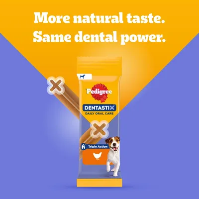 Pedigree Dentastix Daily Dental Sticks for Small Dogs (5 - 10 kg) - 7 Sticks (Chicken) Pedigree Dentastix Daily Dental Sticks for Small Dogs (5 - 10 kg) - 7 Sticks (Chicken)