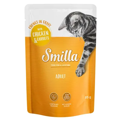 Pochette Smilla Adult 85 g, morceaux en sauce avec poulet et carottes, contient de la taurine, sans sucre ajouté, texte en anglais, image d’un chat gris sur l’emballage.