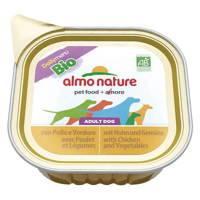 Barquette Almo Nature Daily Menu Bio pour chien adulte, avec poulet et légumes. Texte visible : pet food + more, certifié AB Agriculture Biologique.