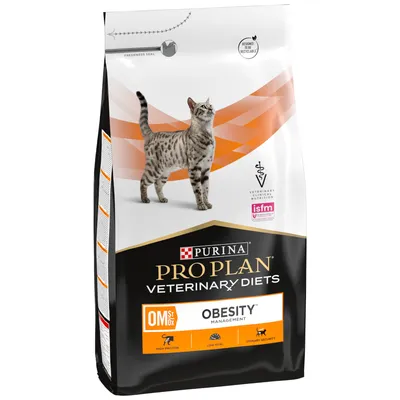 Sac de croquettes PURINA PRO PLAN Veterinary Diets OM Obesity Management pour chat, mentions high protein, low kcal, urinary security, logos isfm et recyclable visibles.