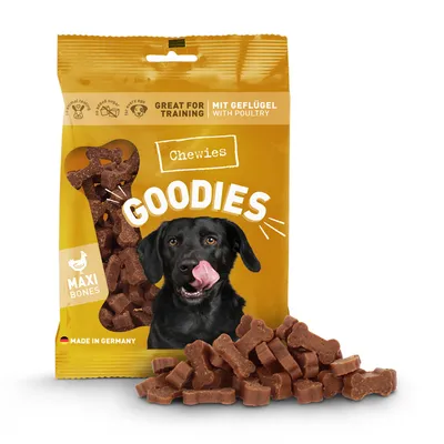 Sachet de friandises Chewies Goodies Maxi Bones, mention 'Great for training', 'Mit Geflügel with poultry', fabriqué en Allemagne, friandises en forme d’os visibles devant l’emballage.