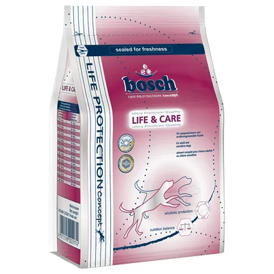 bosch Life Protection Concept LIFE & CARE koiranruokapakkaus, teksti: Ultra Premium Quality, nutrition balance, wholistic protection, sealed for freshness. Painotaulukko sivulla.