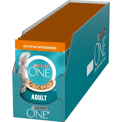 Purina ONE Adult kattenvoer, met kip en sperziebonen. Verpakking toont meerdere portiezakjes in een doos.