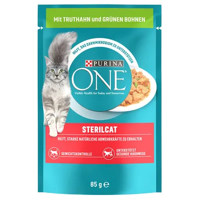 Sachet Purina ONE Sterilcat 85 g, texte visible : Mit Truthahn und grünen Bohnen, hilft das Darmmikrobiom zu unterstützen, Gewichtskontrolle, unterstützt gesunde Harnwege.