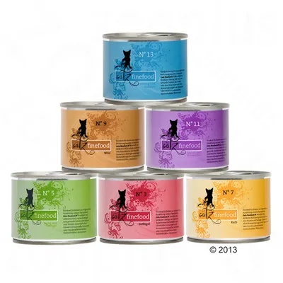 Conserve catz finefood pentru pisici, 6 sortimente: N°13, N°9 wild, N°11, N°5 Lachs und Geflügel, N°3 Geflügel, N°7 Kalb. Etichete colorate cu silueta unei pisici.