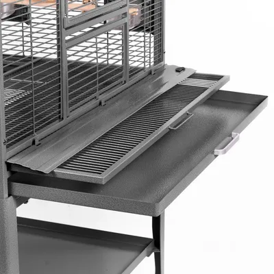 Vogelkäfig mit herausziehbarer Metall-Schublade und Gitterboden für einfache Reinigung.
