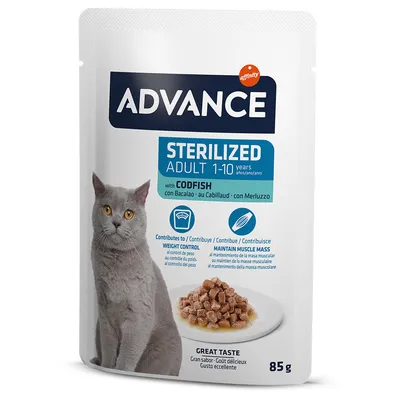 Advance Sterilized Adult 1–10 years with Codfish, пауч храна за котки, 85 г. Видими надписи: Weight control, Maintain muscle mass, Great taste. Снимка на сива котка и купичка с храна.