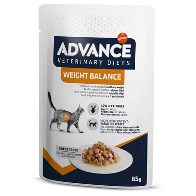 ADVANCE Veterinary Diets Weight Balance, 85g. Text: Low in calories, High fiber content: satiating effect, Great taste. Obrázek kočky a misky s kousky krmiva v omáčce.