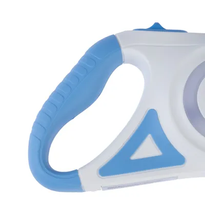 Poignée en plastique bleu et blanc avec surface antidérapante, partie d’un accessoire pour animaux. Aucun texte ou marque visible.