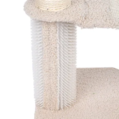 Arbre à chat beige avec poteau recouvert de tissu et brosse blanche en plastique fixée verticalement sur le côté du poteau. Plateformes en tissu visibles en haut et en bas.
