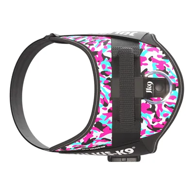 Julius-K9 Geschirr mit pink-blauem Camouflage-Muster und schwarzem Griff, seitlicher Ring für Leinenbefestigung.