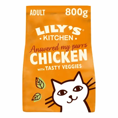 Lily's Kitchen Adult 800g, Answered my purrs Chicken with Tasty Veggies, afbeelding van kat en bladeren op de verpakking.