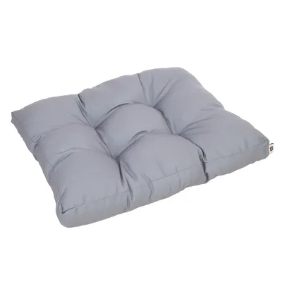 Coussin matelassé gris pour animaux, forme rectangulaire, tissu lisse avec surpiqûres et étiquette visible sur le côté.