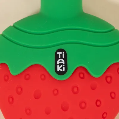 TIAKI Welpenspielzeug Erdbeere