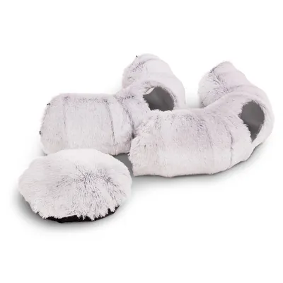 Túnel para gatos em pelúcia cinzenta com várias entradas e almofada redonda. Túnel adequado para brincar e descansar.