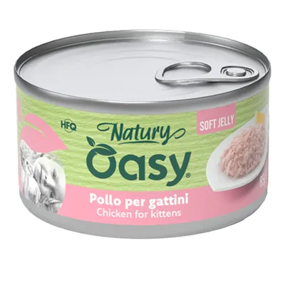 Oasy Natuty Soft Jelly, csirke kölyökmacskáknak, 85 g-os konzerv. A csomagoláson zselében lévő omlós csirke látható.