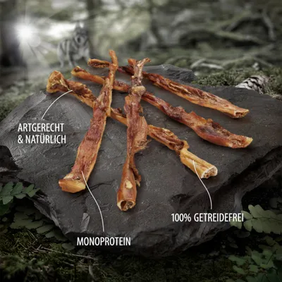 Wolf of Wilderness Rinderkopfhaut extra lang "High Uplands" - 5 Stück (500 g) Wolf of Wilderness Rinderkopfhaut extra lang "High Uplands" - 5 Stück (500 g)