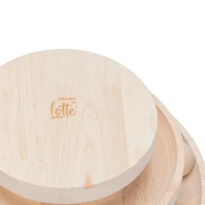 Designed by Lotte trätorn & klösboll Maia