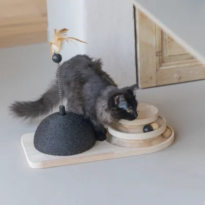 Designed by Lotte trätorn & klösboll Maia