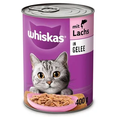 Blik Whiskas kattenvoer, 400 g, met zichtbare tekst: 'mit Lachs in Gelee'. Paarse verpakking met afbeelding van een grijze kat en roze voerbak met stukjes in gelei.