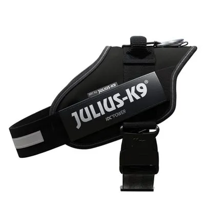 JULIUS-K9 IDC®POWER hondentuig, zwart met zichtbaar klittenbandlabel en gesp. Materiaal: textiel en kunststof.
