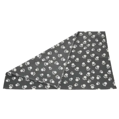 Coperta grigia in tessuto con motivo di impronte bianche di zampe, piegata e visibile su entrambi i lati.