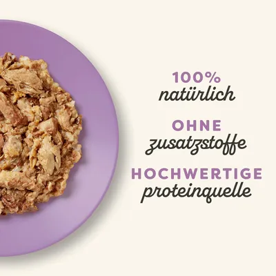 100% natürlich, ohne Zusatzstoffe, hochwertige Proteinquelle. Abgebildet ist ein Teller mit Fleischstücken.