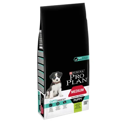 Sac hrană uscată Purina Pro Plan Medium Puppy Sensitive Digestion cu OPTIDIGEST, imagine cu cățel pe ambalaj. Text vizibil: 'Opti Nutrition', 'Rich in Chicken'.