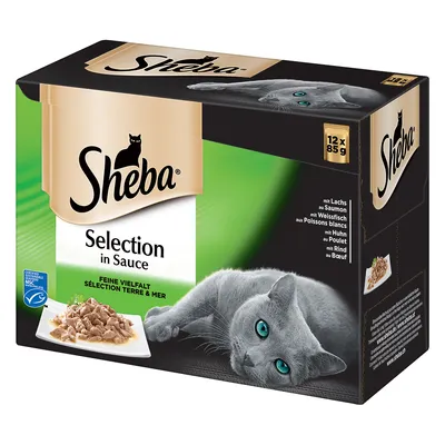 Sheba Selection in Sauce, 12 x 85 g. Synlig tekst: mit Lachs, mit Weissfisch, mit Huhn, mit Rind. Billede af kat og tallerken med vådfoder. MSC-certificering synlig.