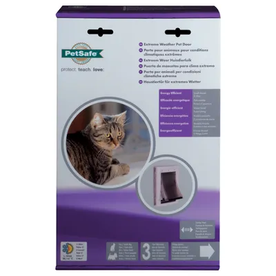 Confezione PetSafe Porta per animali per condizioni climatiche estreme, efficienza energetica, immagine di un gatto e della porta per animali. Testo in più lingue visibile.