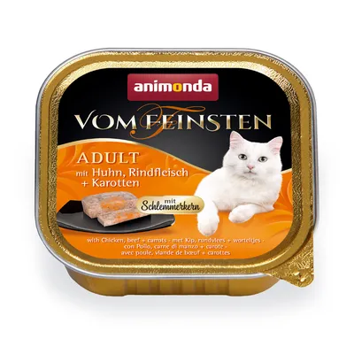 Animonda Vom Feinsten Adult -kissan märkäruoka, kanaa, naudanlihaa ja porkkanaa. Teksti: mit Huhn, Rindfleisch + Karotten, mit Schlemmerkern. Valkoinen kissa pakkauksessa.