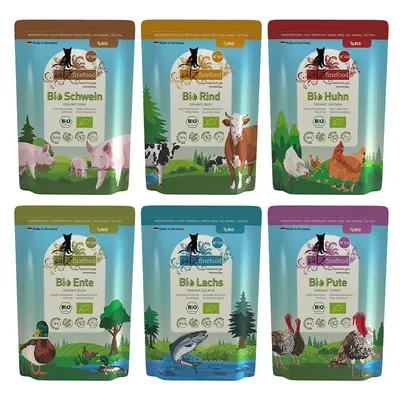 6 confezioni di cibo per gatti catz finefood: Bio Schwein, Bio Rind, Bio Huhn, Bio Ente, Bio Lachs, Bio Pute. Testo visibile: Made in Germany, BIO, certificazioni biologiche UE.