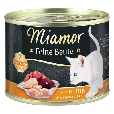 Miamor Feine Beute kissanruoka, kanaa. Etiketissä valkoinen kissa, lihaa ja sisäelimiä, teksti: 7 SIEBEN SORTEN FLEISCH & INNEREIEN, MIT HUHN, GETREIDEFREI.