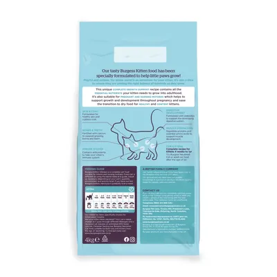 Back of kitten food bag showing feeding guide, nutritional benefits for skin, coat, bones, teeth, immune and digestive system, and information about the product’s complete growth support.