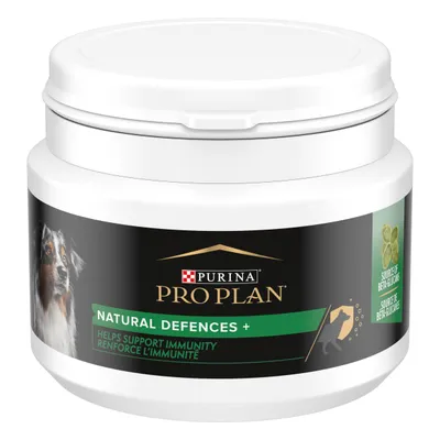 Συσκευασία Purina Pro Plan Natural Defences+ με εικόνα σκύλου. Ορατό κείμενο: Helps support immunity, Source of beta-glucans.