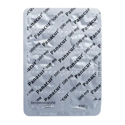 Blisterverpakking met tabletten Panacur 500 mg, tekst: fenbendazole, LOT en EXP. Merknaam en dosering duidelijk zichtbaar op de verpakking.