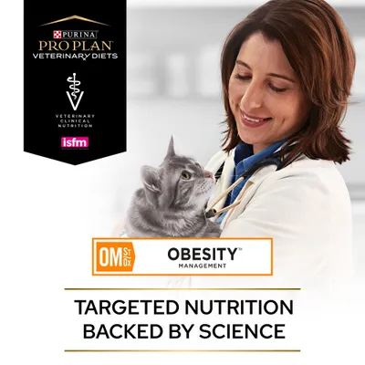 Purina Pro Plan Veterinary Diets OM St/Ox Obesity Management. Targeted nutrition backed by science. Veterinary clinical nutrition and ISFM logos visible.