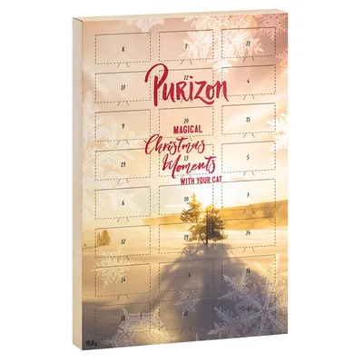 Purizon adventný kalendár s nápisom 'Magical Christmas Moments with your cat', očíslované okienka od 1 do 24, zimný dizajn so snehovými vločkami a krajinou.