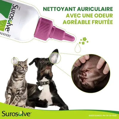 Surosolve nettoyant auriculaire, odeur fruitée, flacon avec embout, chat et chien montrés, gros plan sur oreille d’animal. Texte : NETTOYANT AURICULAIRE AVEC UNE ODEUR AGRÉABLE FRUITÉE.