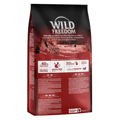 Wild Freedom kattenvoer, 40% vers vlees, graanvrij, high-quality protein, species-appropriate, made in Germany, recyclable material. Tekst en pictogrammen zichtbaar op rode verpakking.