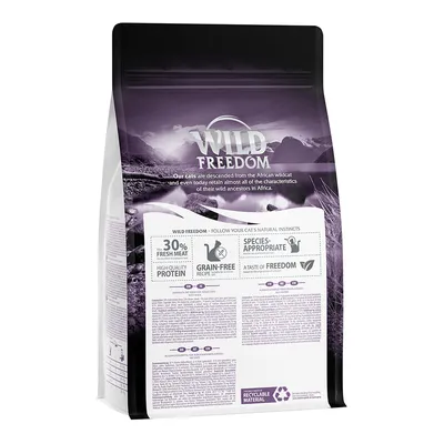 Wild Freedom kissanruokapakkaus, näkyvissä tekstit: 30 % fresh meat, high-quality protein, grain-free recipe, species-appropriate, a taste of freedom, recyclable material.